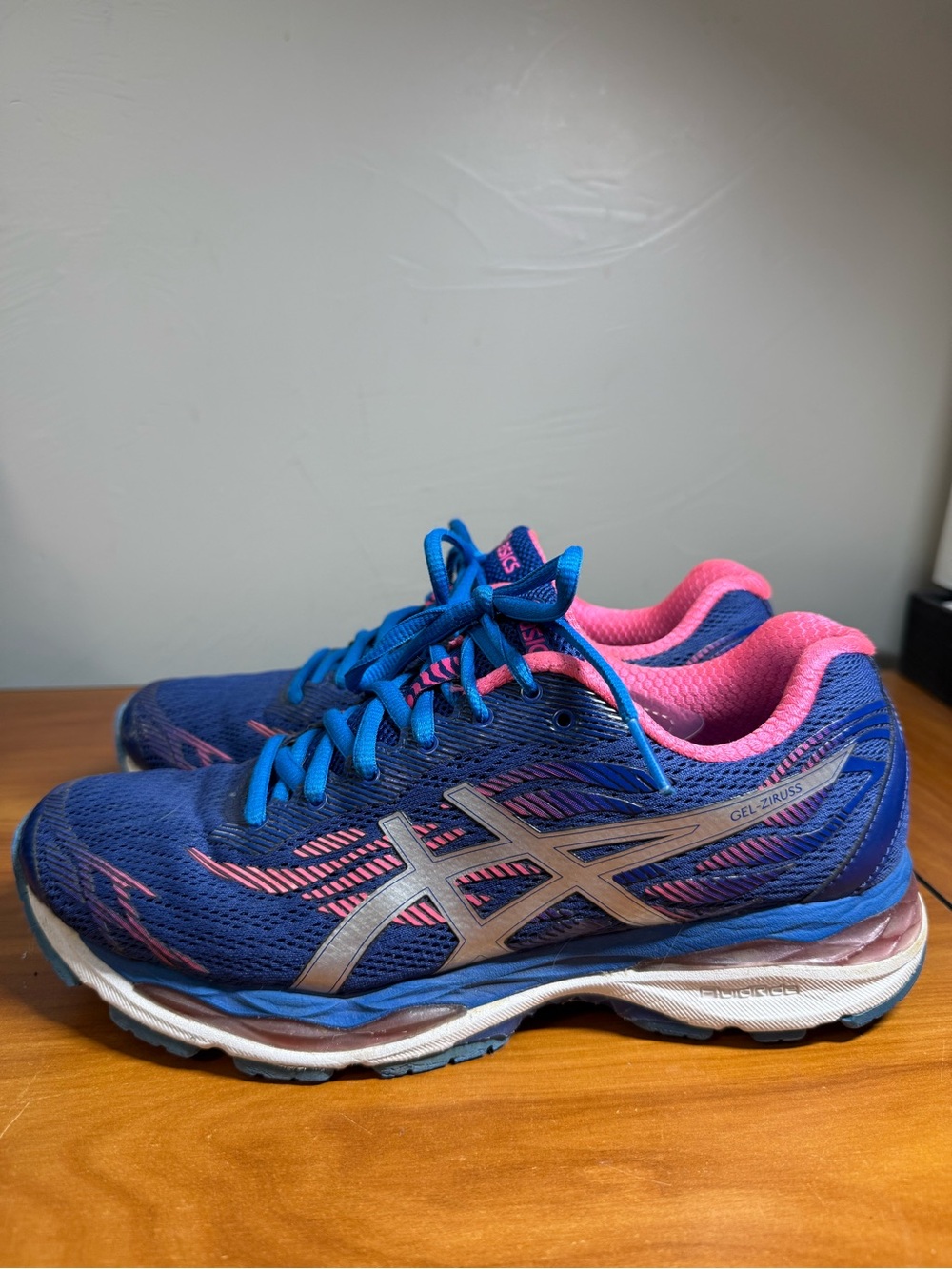 Asics Gel Ziruss Women’s Running Shoes Blue Pink Comfort Athletic Size 9 T7J6N
